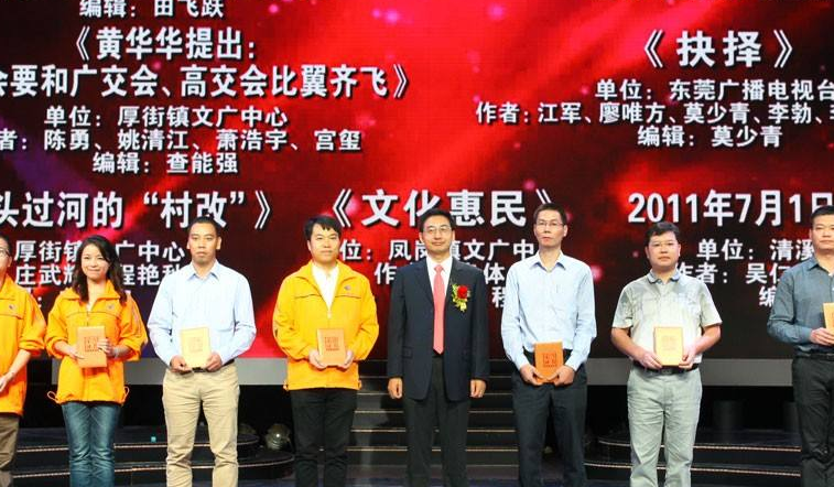 洛阳一幼儿园绘本被指尺度大 家长看后脸红(图)