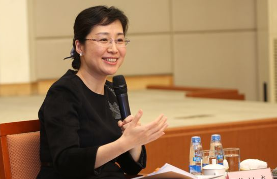 洛阳一成人用品店开学校附近 孩子进店买成人杂志