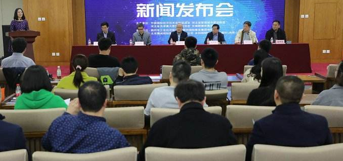 洛阳一成人用品店开学校附近 孩子进店买成人杂志