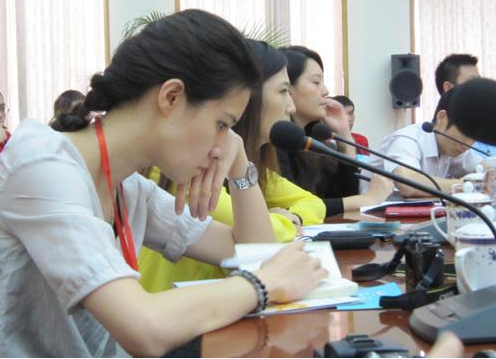 洛阳渣土车夜里“拉肚子”增派两倍人手10小时清完