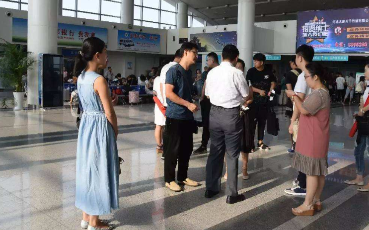 西工区中迈瑞园瞿家屯安居房工地连续整夜施工噪音扰民