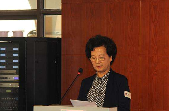 洛阳一成人用品店开学校附近 孩子进店买成人杂志
